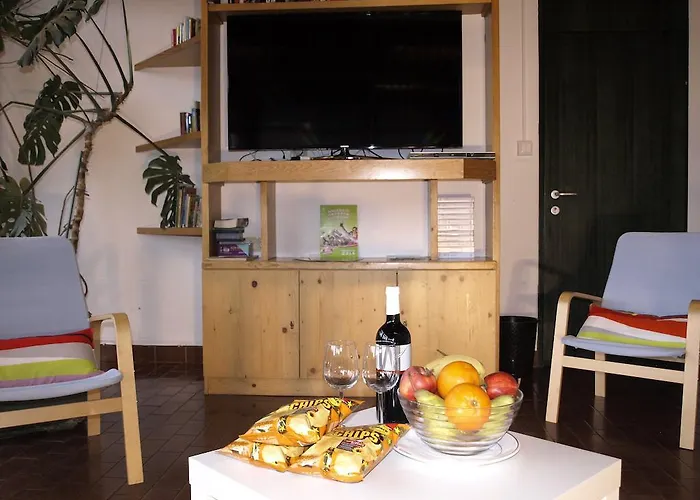 Auberge de jeunesse Junges - *